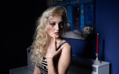 Boudoir Shoot in einem RBNB.  Teil 1 Erotik am Klavier